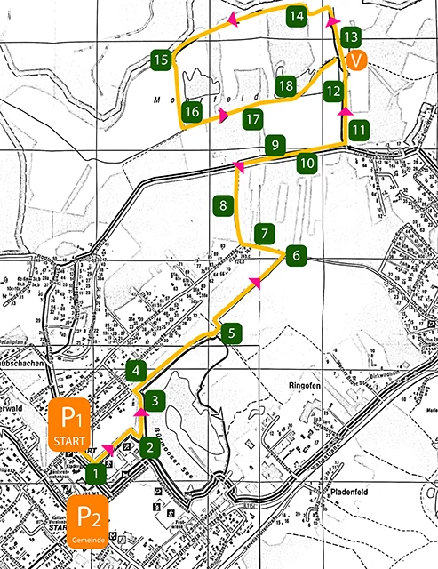 Übersichtskarte des Moorerlebnisweges mit Stationen und Parkmöglichkeiten