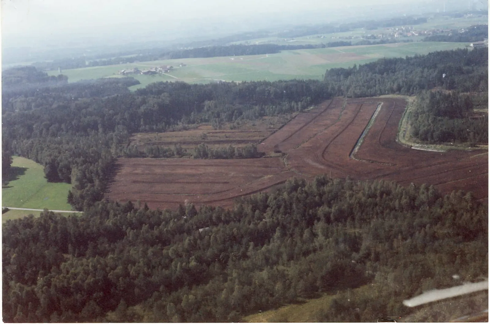 Luftbild des abgetorften Rodinger Winkels