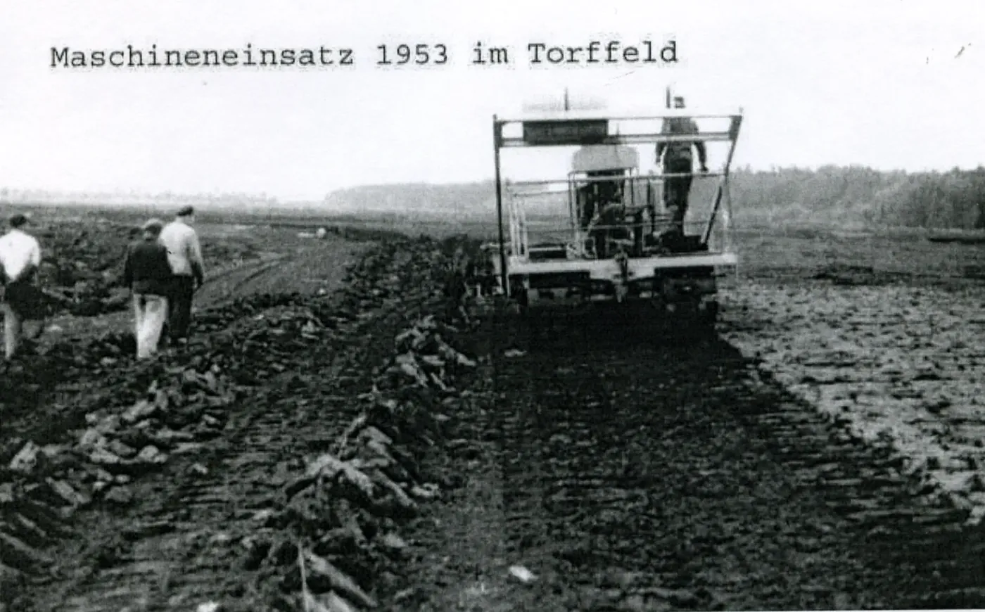 Maschineneinsatz 1953 im Torffeld
